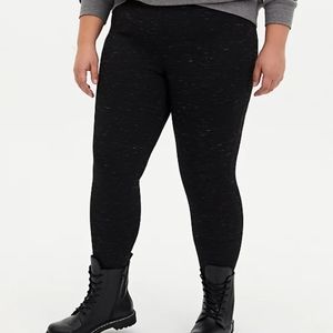 NWT Torrid 2X Premium Ponte Slim Fit Pull On Pixie